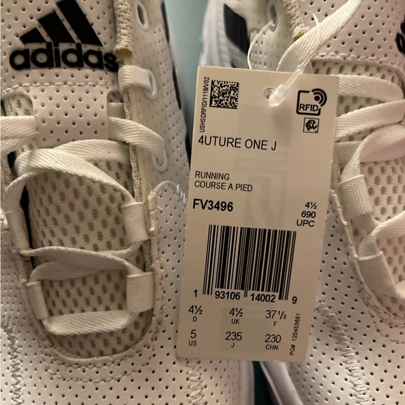 Adidas Future Boost - Picture 2 of 4